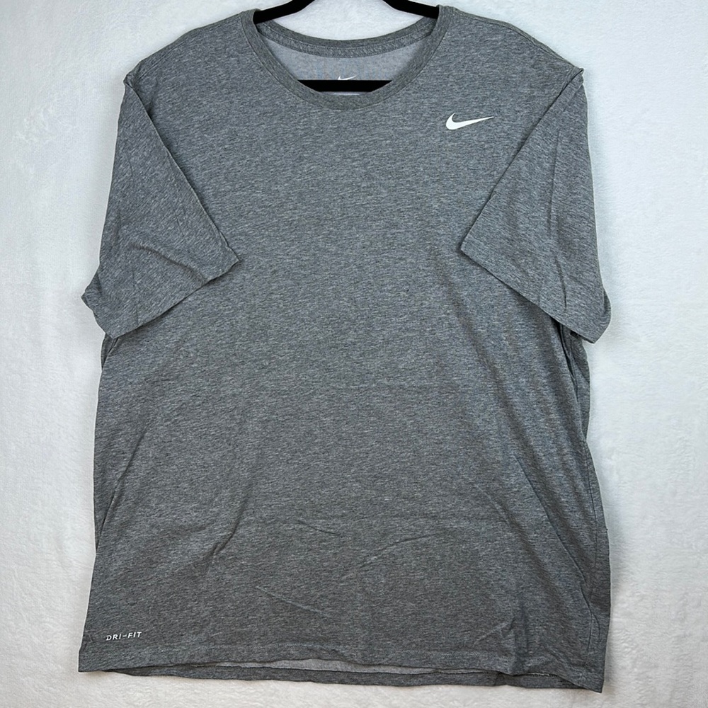 Nike Men’s Short Sleeve T-shirt Gray XXL